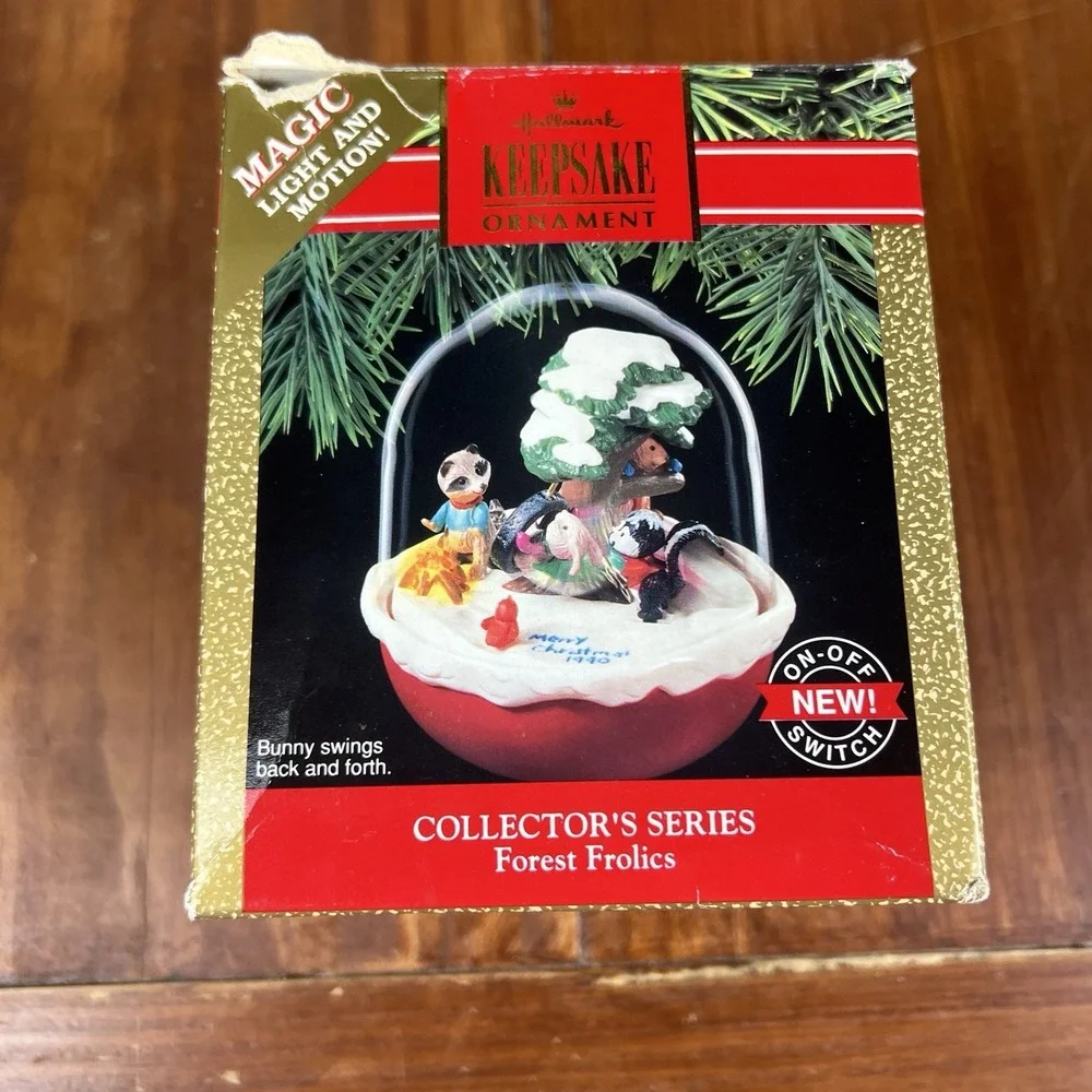 Vintage Hallmark 1990 Forest Frolics Magic Light Motion Ornament 2nd Series